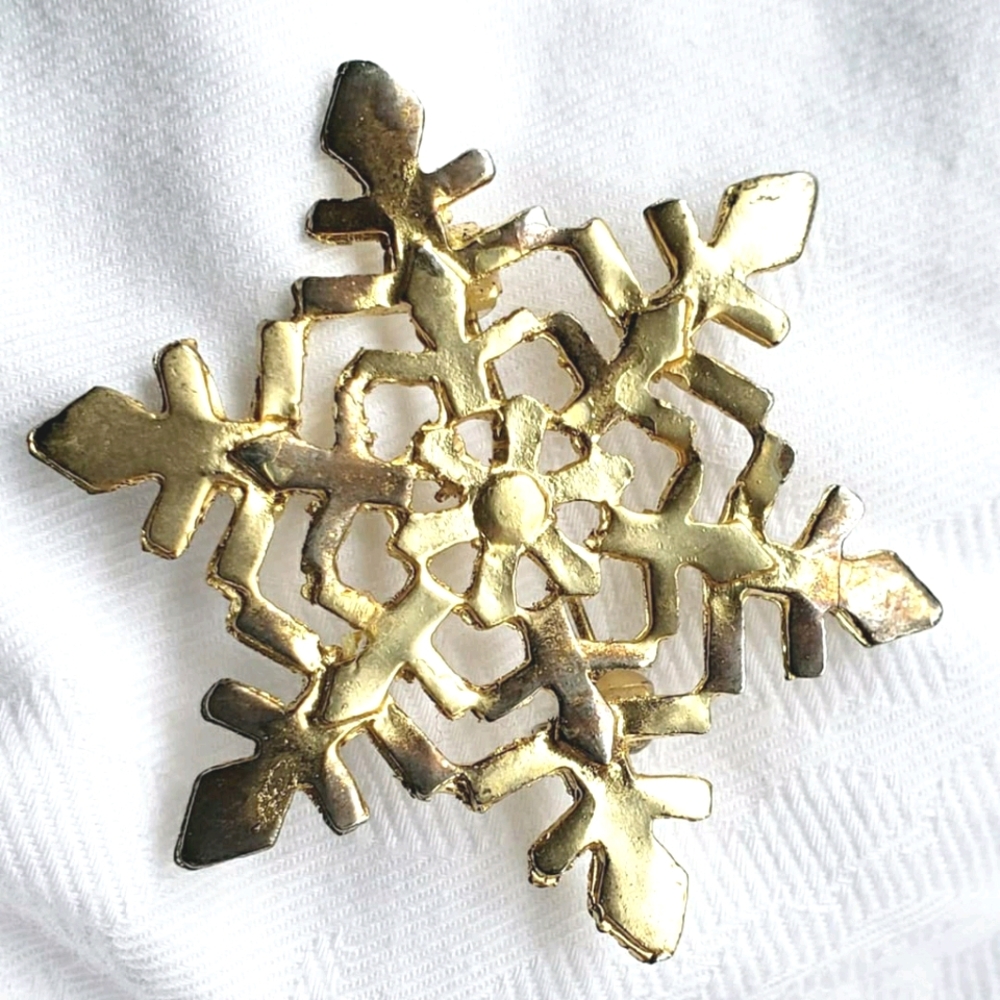 Vintage Goldtone Snowflake Brooch